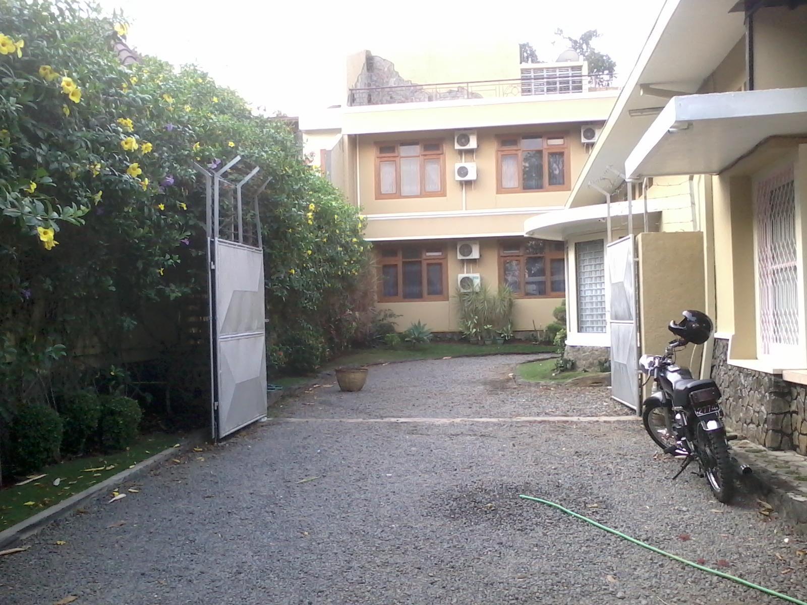 Reddoorz Plus Near Brawijaya Museum Malang Exterior photo