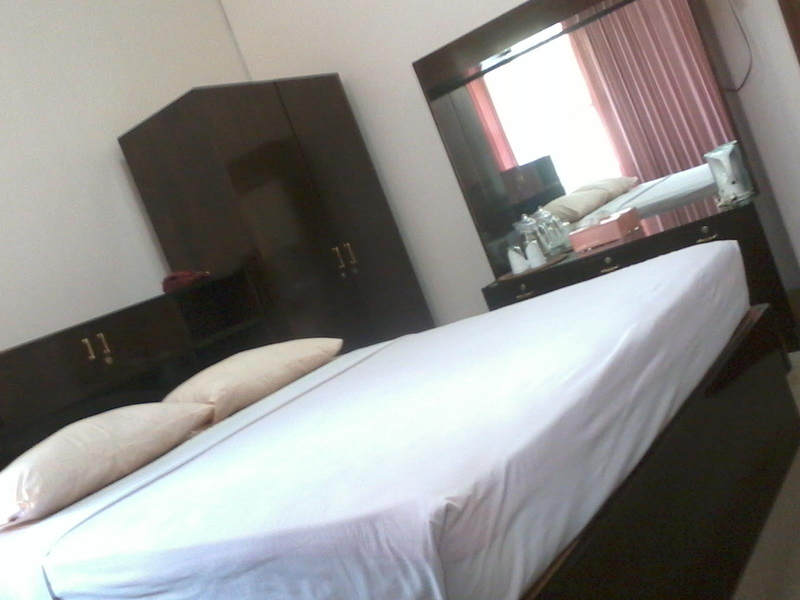 Reddoorz Plus Near Brawijaya Museum Malang Exterior photo