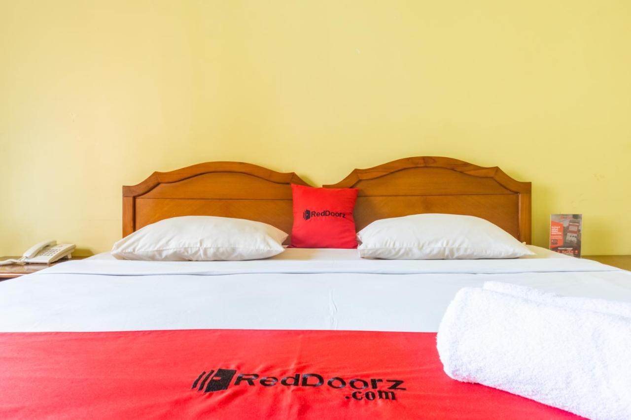 Reddoorz Plus Near Brawijaya Museum Malang Exterior photo